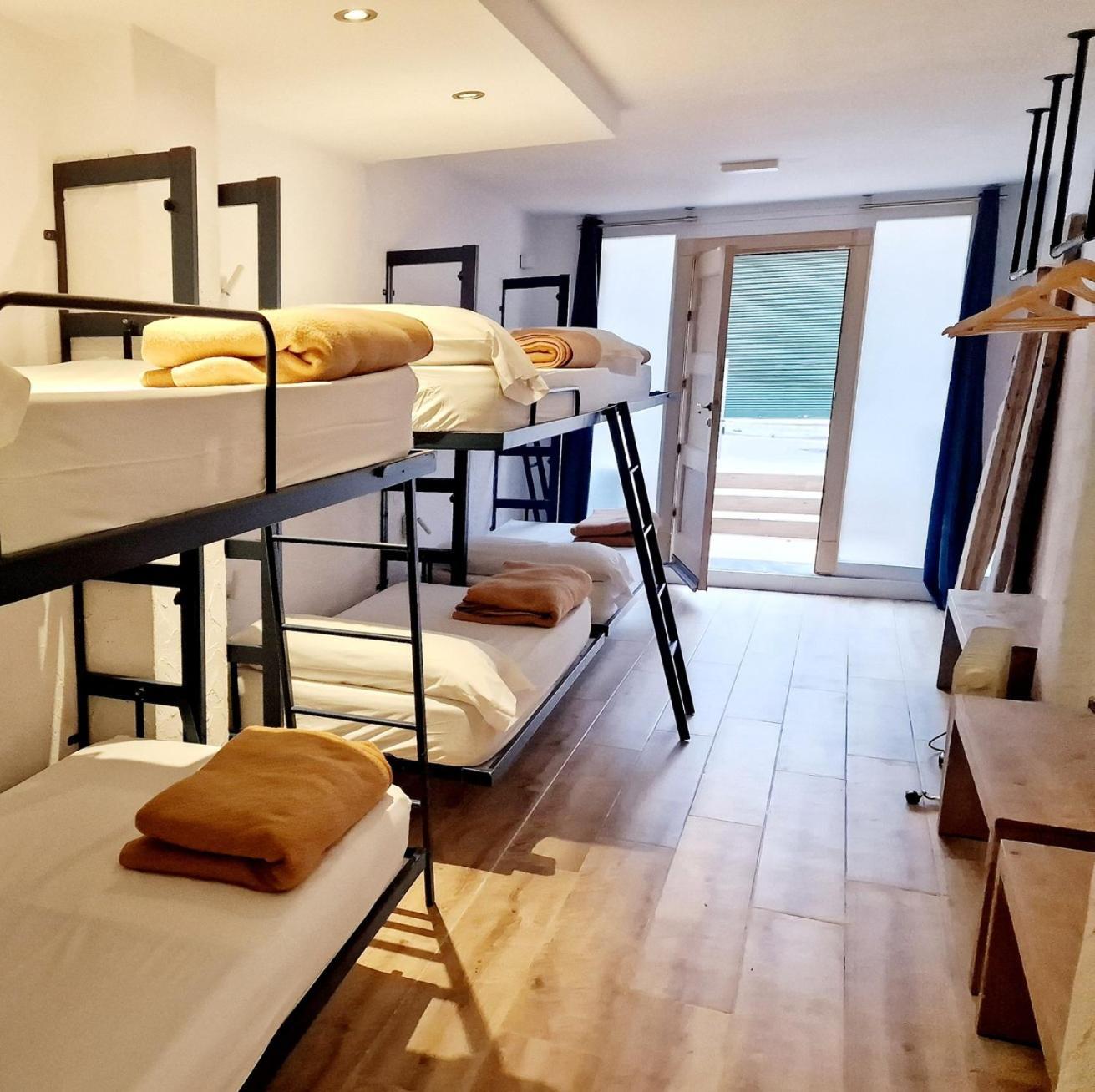 Y Hostel - Albergue Juvenil Palma de Mallorca Bagian luar foto